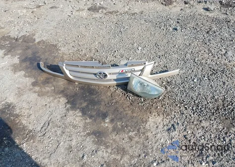 2002 Toyota Sienna Ce z USA, uszkodzony, nr VIN 4T3ZF19C62U445172